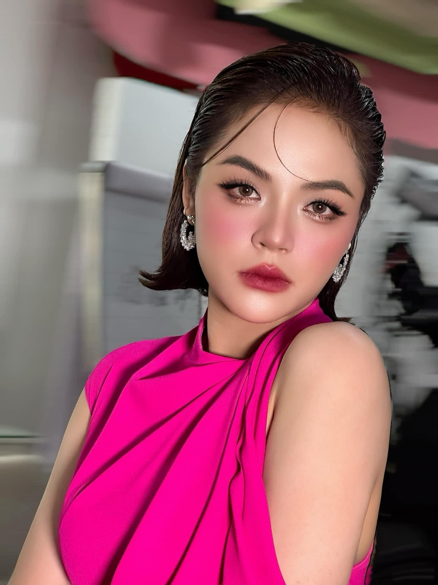 Thu Quỳnh hết thích 'trai hư', tiết lộ lý do đi làm khi con mới 20 ngày tuổi - Ảnh 1. Thu Quỳnh hết thích 'trai hư', tiết lộ lý do đi làm khi con mới 20 ngày tuổi - Ảnh 1.