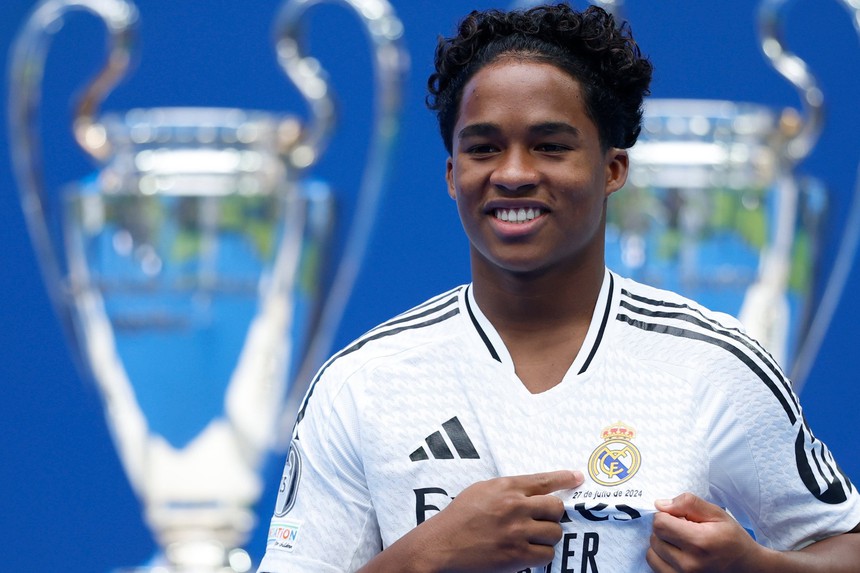 Lộ hình ảnh mới nhất từ thần đồng bóng đá của Real Madrid, dân mạng choáng váng vì một điều đặc biệt - Ảnh 2. Lộ hình ảnh mới nhất từ thần đồng bóng đá của Real Madrid, dân mạng choáng váng vì một điều đặc biệt - Ảnh 2.