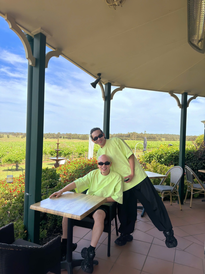 Bộ đôi VUNGOC&SON check-in các địa điểm nổi tiếng ở Úc - Ảnh 5.