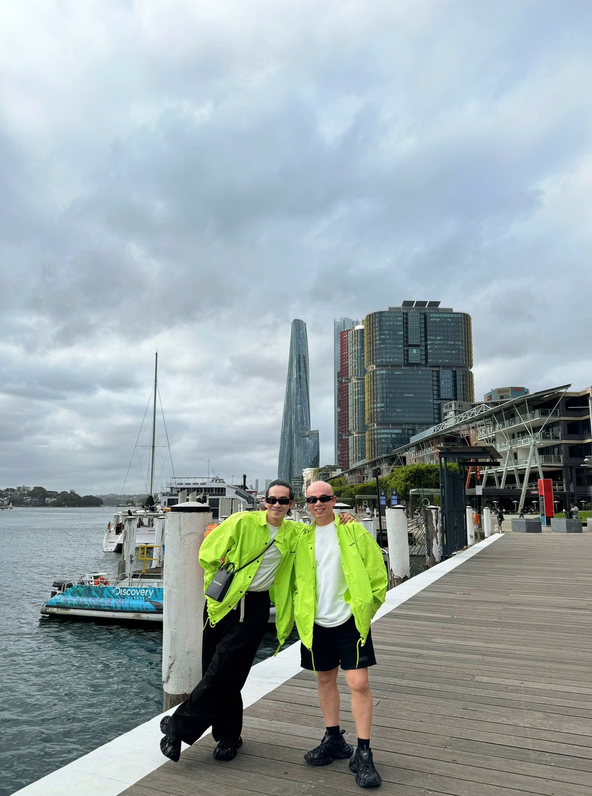 Bộ đôi VUNGOC&SON check-in các địa điểm nổi tiếng ở Úc - Ảnh 2.