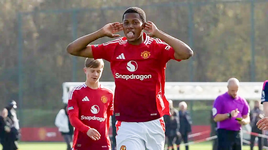 Amorim sẽ làm gì với Chido-Obi Martin? - Ảnh 1.