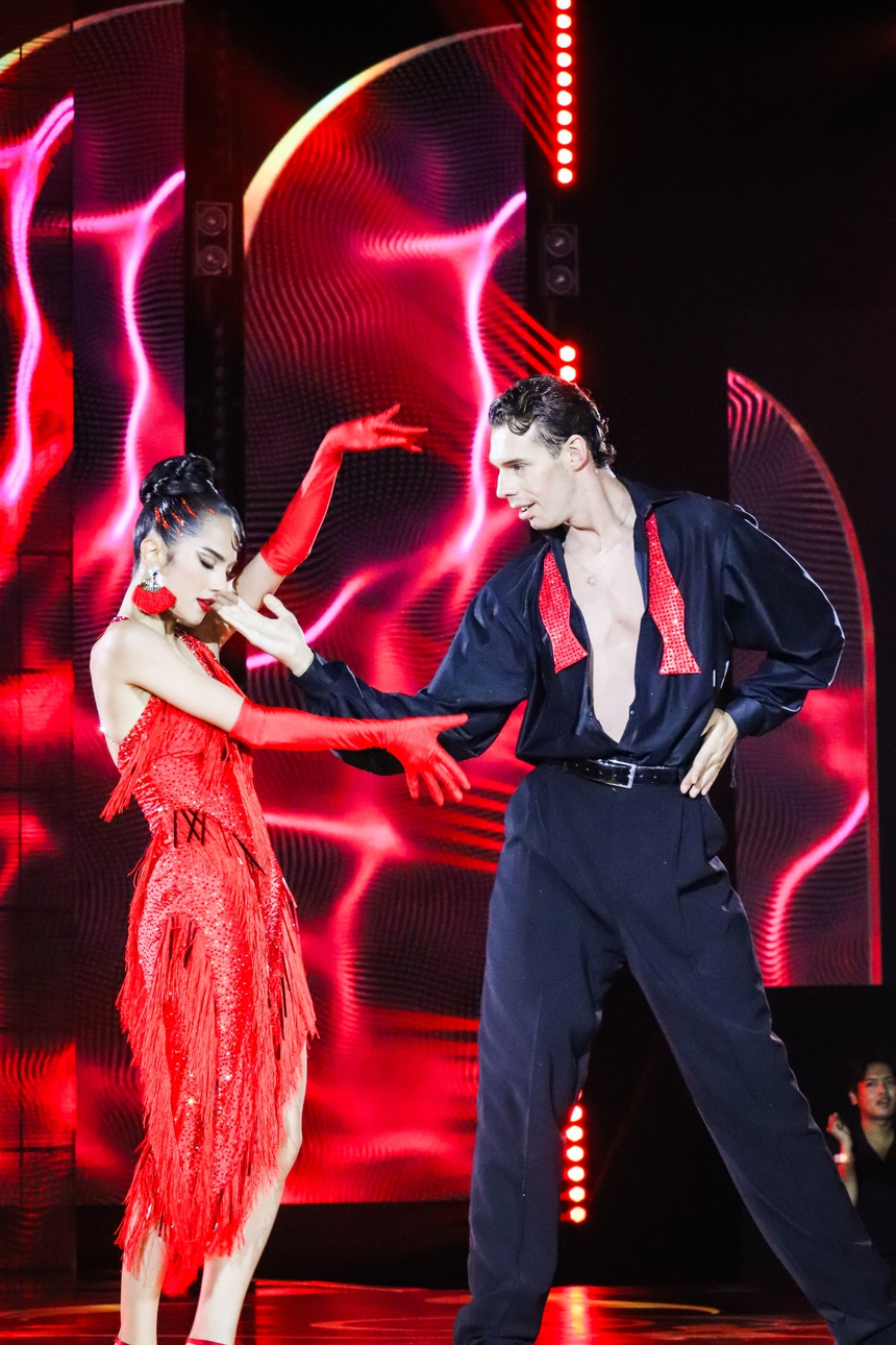 Mỹ nhân Đảo Thiên Đường rời Bước Nhảy Hoàn Vũ vì lý do sức khỏe - Ảnh 3.