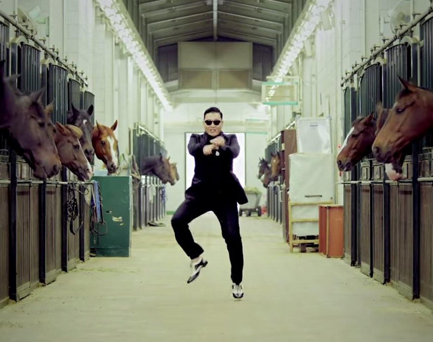 Anh trai nhảy điệu "Gangnam Style" - Ảnh 1.