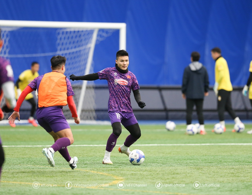 HLV Kim Sang Sik "đánh thức" Quang Hải - Ảnh 2.