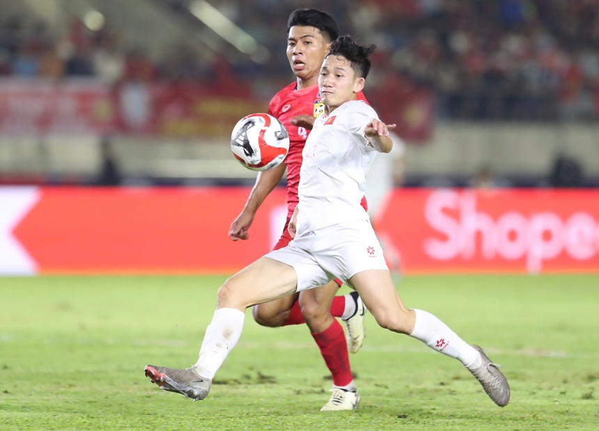 “Người hùng” mới của HLV Kim Sang Sik - Ảnh 1.