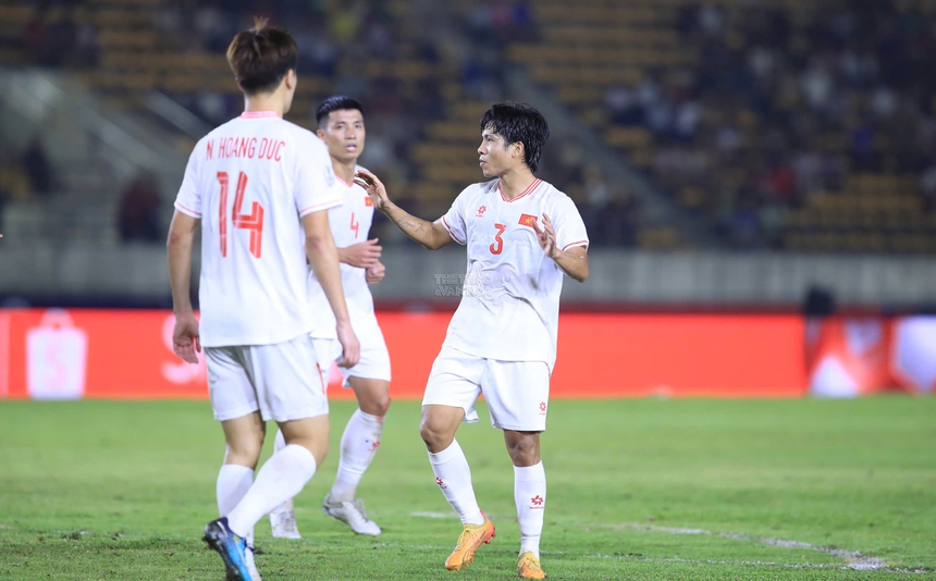 Tin nóng bóng đá Việt 10/12: ĐT Việt Nam nhận lời chúc hài hước từ FIFA; BLV Quang Huy cảnh báo về Indonesia - Ảnh 2. Tin nóng bóng đá Việt 10/12: ĐT Việt Nam nhận lời chúc hài hước từ FIFA; BLV Quang Huy cảnh báo về Indonesia - Ảnh 2.