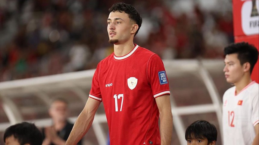 HLV Shin Tae Yong xin phóng viên giúp đưa sao nhập tịch dự AFF Cup trước trận gặp ĐT Việt Nam - Ảnh 1.