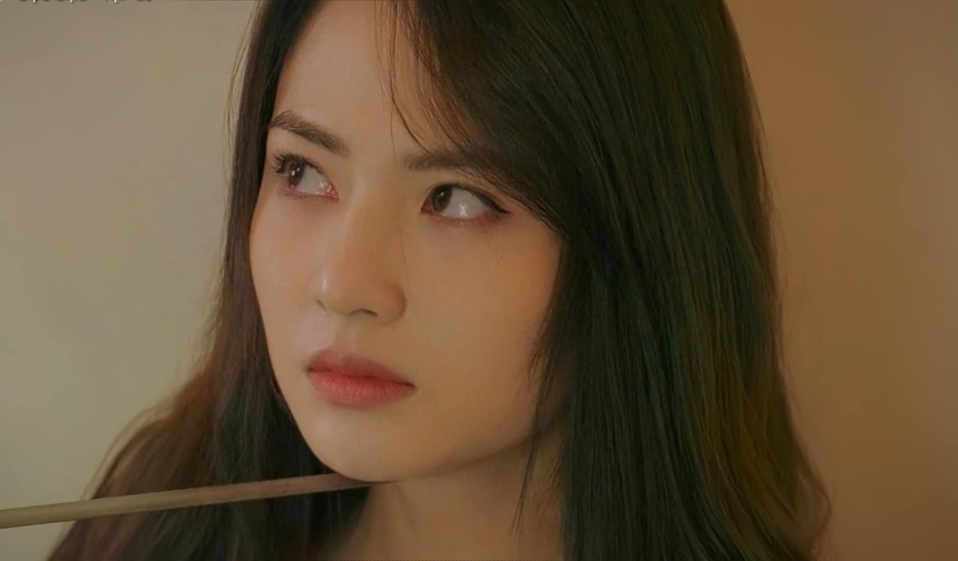 'Tân binh màn ảnh' đang dẫn đầu bình chọn Nữ diễn viên xuất sắc tại VTV Awards  - Ảnh 7.