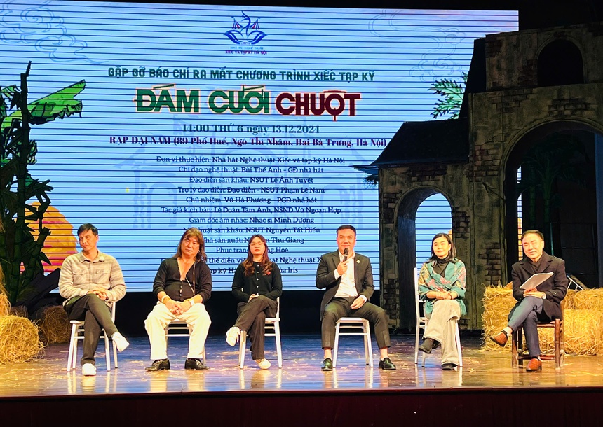 Chương trình xiếc tạp kỹ lấy cảm hứng từ tranh Đông Hồ 'Đám cưới chuột'  - Ảnh 1.