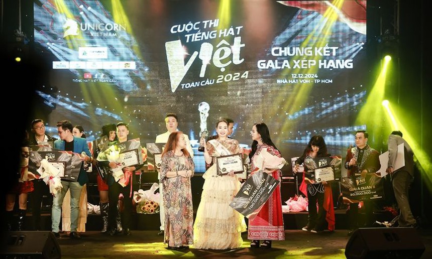 Tô Thu Hà đạt giải Quán quân cuộc thi Tiếng hát Việt toàn cầu 2024 - Ảnh 1. Tô Thu Hà đạt giải Quán quân cuộc thi Tiếng hát Việt toàn cầu 2024 - Ảnh 1.