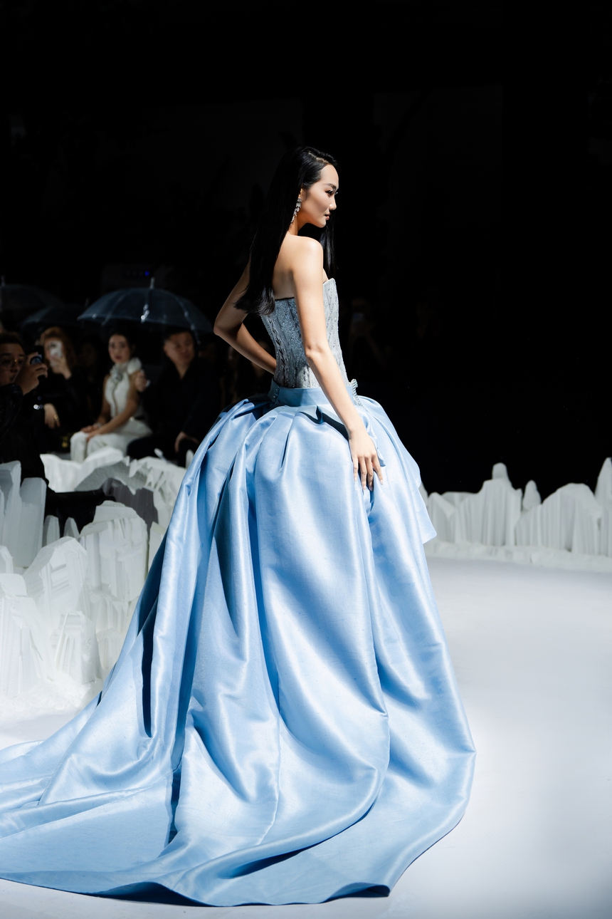 Dàn sao Việt đình đám tỏa sáng tại Ice Melt Fashion Show - Ảnh 12.