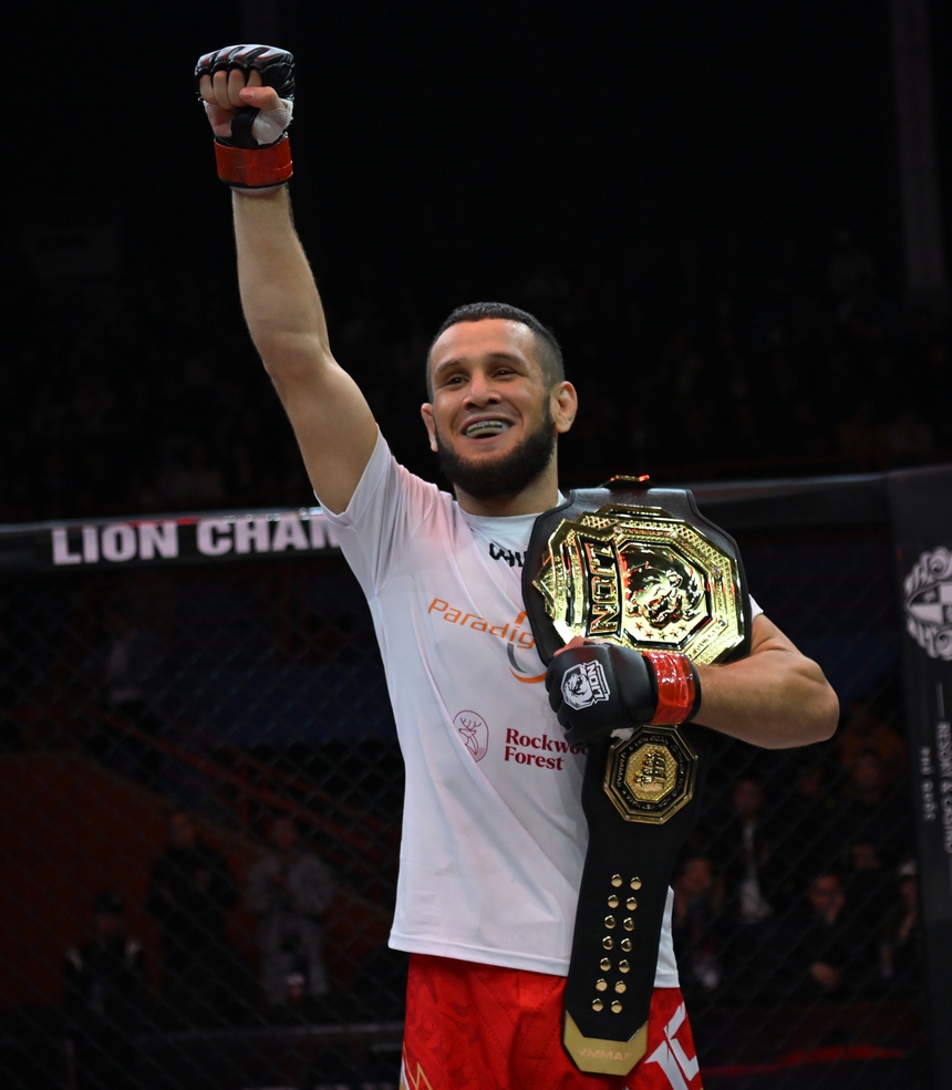 LION Championship 20: Võ sĩ Nghiêm Văn Ý vô địch đầy cảm xúc trước đối thủ người Brazil - Ảnh 2.