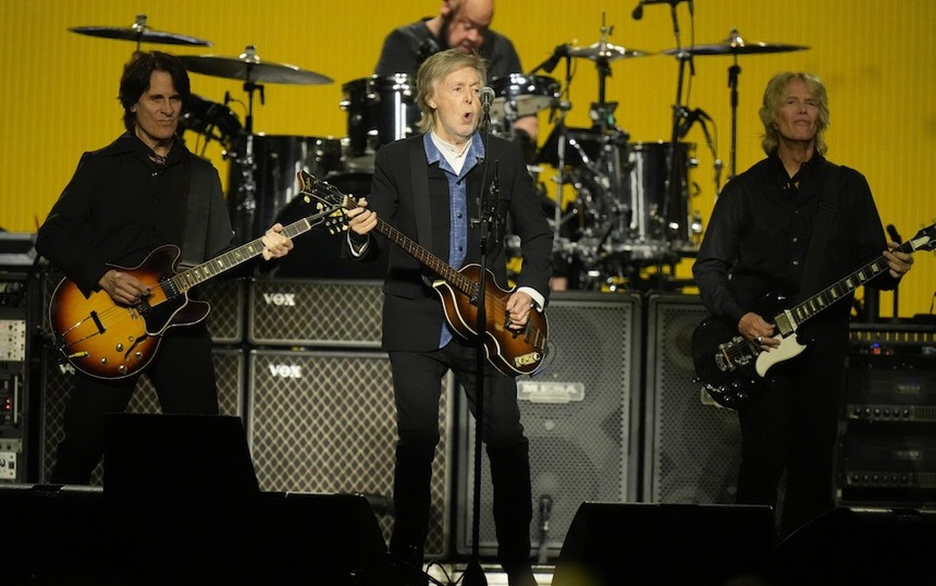 Paul McCartney và màn diễn "tráng lệ nhất trong lịch sử pop" - Ảnh 1.
