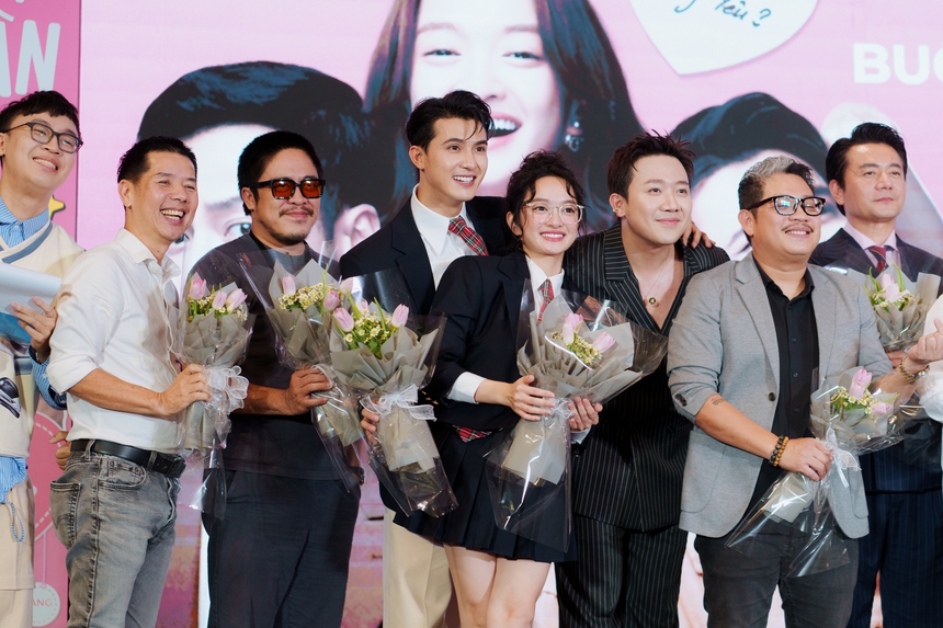 Trấn Thành khen ngợi chemistry giữa Kaity Nguyễn và Trần Ngọc Vàng trong “Yêu nhầm bạn thân” - Ảnh 4. Trấn Thành khen ngợi chemistry giữa Kaity Nguyễn và Trần Ngọc Vàng trong “Yêu nhầm bạn thân” - Ảnh 4.