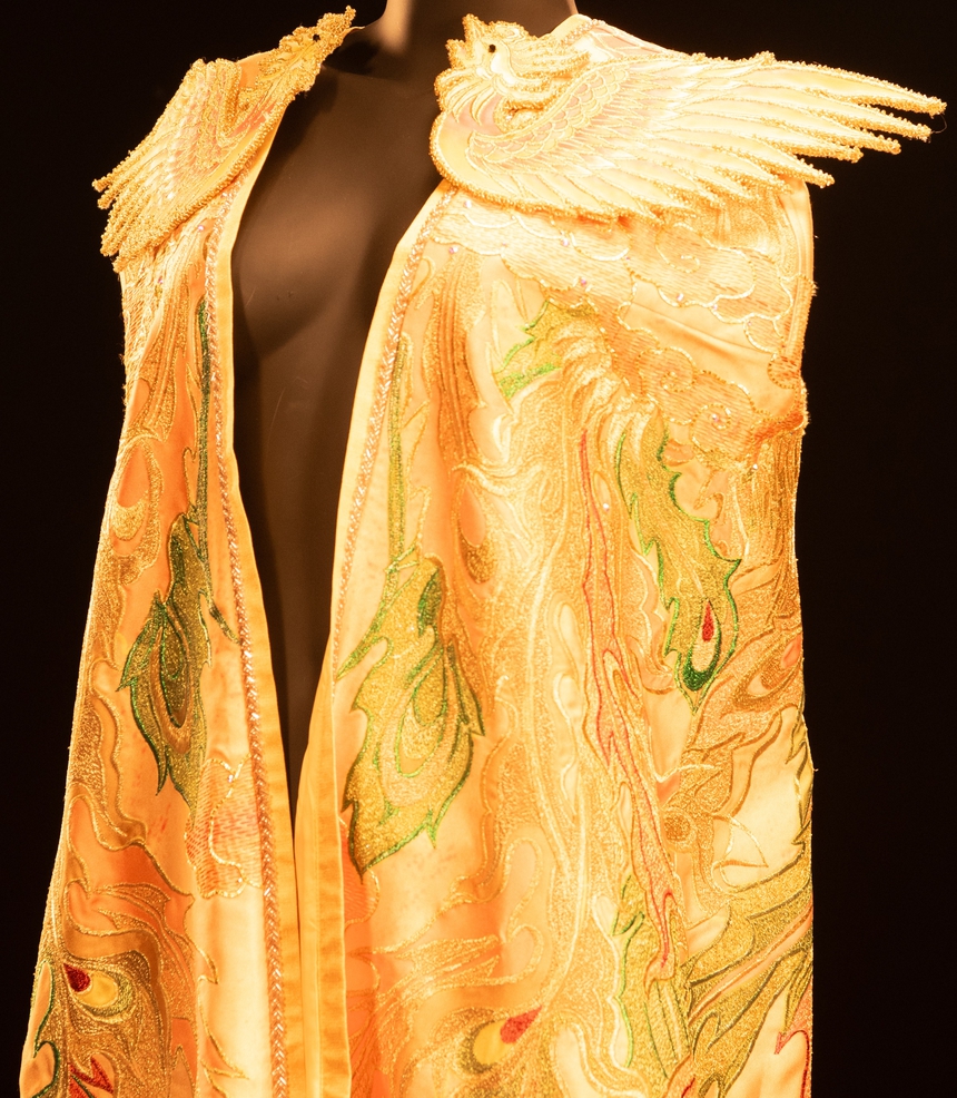 Hoa hậu Quốc gia Việt Nam 2024: Cận cảnh vương miện đính 54 viên ngọc trai và 1079 viên đá quý - Ảnh 3. Hoa hậu Quốc gia Việt Nam 2024: Cận cảnh vương miện đính 54 viên ngọc trai và 1079 viên đá quý - Ảnh 3.