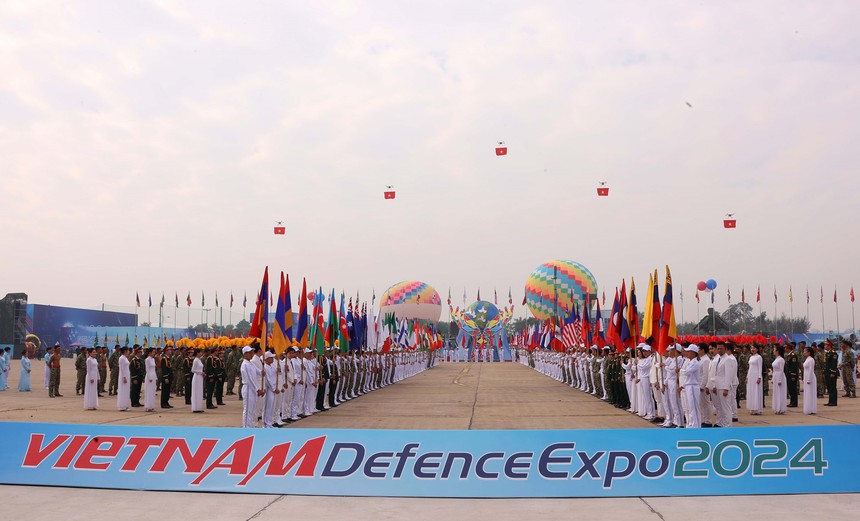 Tổng duyệt Triển lãm Quốc phòng quốc tế Việt Nam năm 2024 - Ảnh 10.