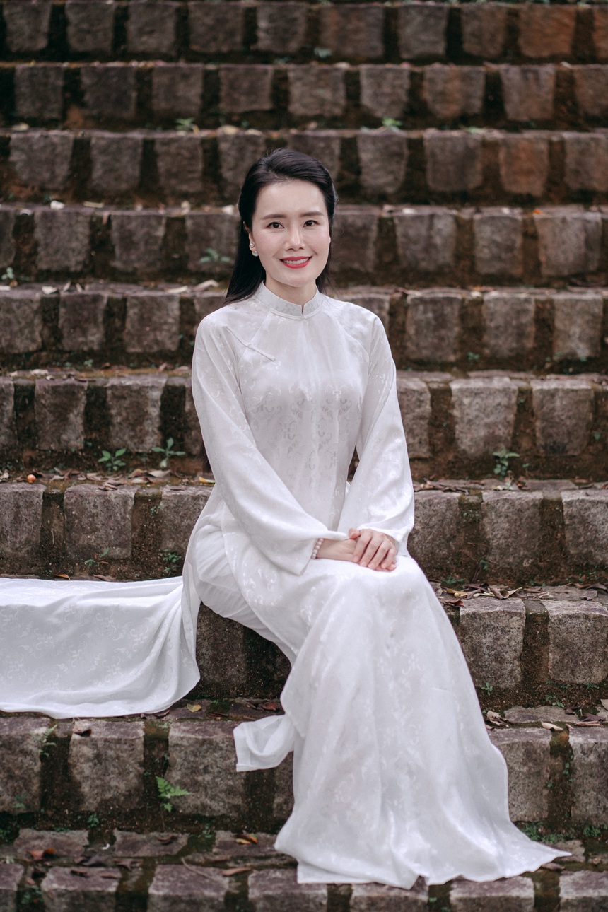 Tác giả Ruby Nguyen ra mắt sách "Khai vấn trong từng hơi thở" - Ảnh 4. Tác giả Ruby Nguyen ra mắt sách "Khai vấn trong từng hơi thở" - Ảnh 4.