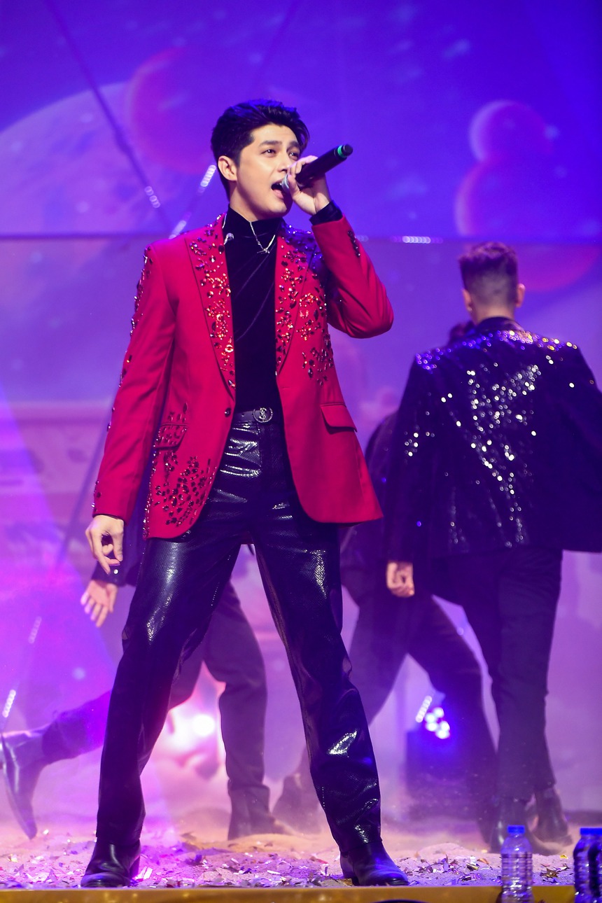 Dàn nam thần đình đám của showbiz Việt cùng đổ bộ trên sân khấu "Dốc mộng mơ - Mars in Hanoi" - Ảnh 9.