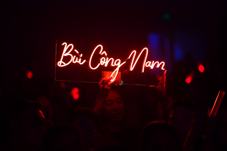 Dàn nam thần đình đám của showbiz Việt cùng đổ bộ trên sân khấu "Dốc mộng mơ - Mars in Hanoi" - Ảnh 8.