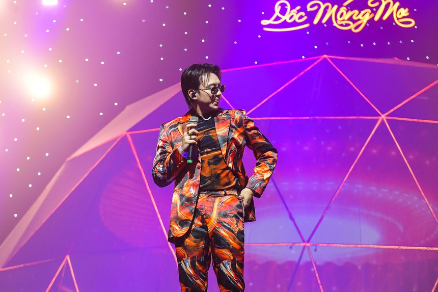 Dàn nam thần đình đám của showbiz Việt cùng đổ bộ trên sân khấu "Dốc mộng mơ - Mars in Hanoi" - Ảnh 4.
