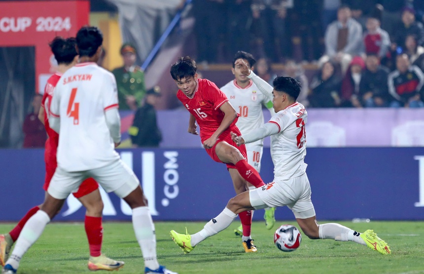 Bùi Vĩ Hào bỏ lỡ cơ hội khó tin trong trận gặp Myanmar - Ảnh 2. Bùi Vĩ Hào bỏ lỡ cơ hội khó tin trong trận gặp Myanmar - Ảnh 2.