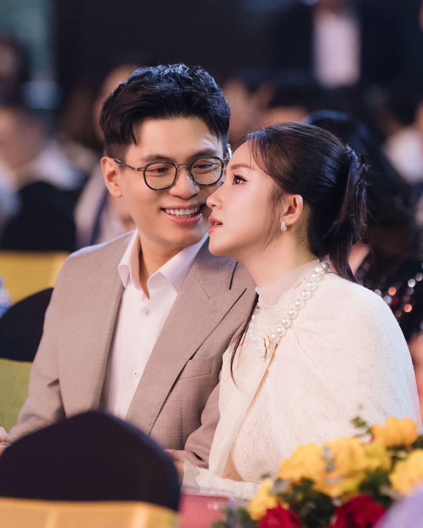 Gia đình Pam Yêu Ơi được vinh danh tại Lễ trao giải Quảng cáo Sáng tạo Việt Nam - Ảnh 1. Gia đình Pam Yêu Ơi được vinh danh tại Lễ trao giải Quảng cáo Sáng tạo Việt Nam - Ảnh 1.