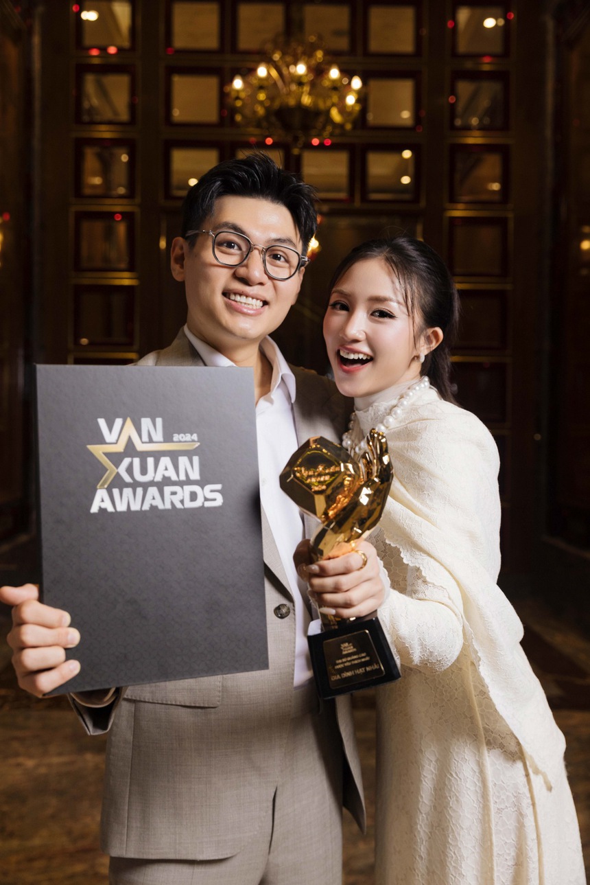 Gia đình Pam Yêu Ơi được vinh danh tại Lễ trao giải Quảng cáo Sáng tạo Việt Nam - Ảnh 4. Gia đình Pam Yêu Ơi được vinh danh tại Lễ trao giải Quảng cáo Sáng tạo Việt Nam - Ảnh 4.