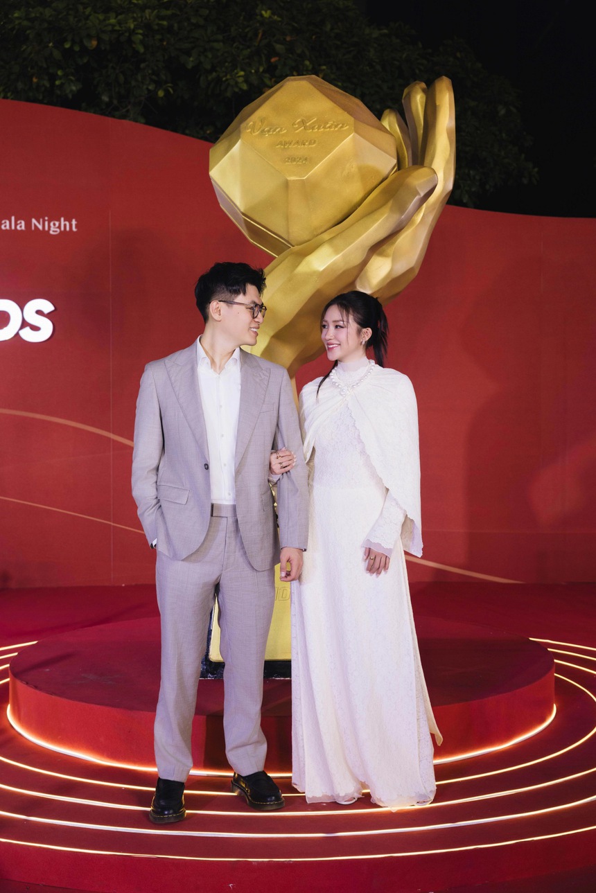 Gia đình Pam Yêu Ơi được vinh danh tại Lễ trao giải Quảng cáo Sáng tạo Việt Nam - Ảnh 2. Gia đình Pam Yêu Ơi được vinh danh tại Lễ trao giải Quảng cáo Sáng tạo Việt Nam - Ảnh 2.