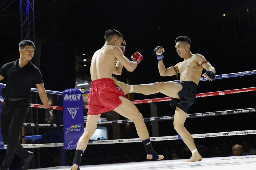 Tay đấm Việt nhận thưởng tiền tỷ, tiến đến đấu trường châu lục - Ảnh 1. Tay đấm Việt nhận thưởng tiền tỷ, tiến đến đấu trường châu lục - Ảnh 1.