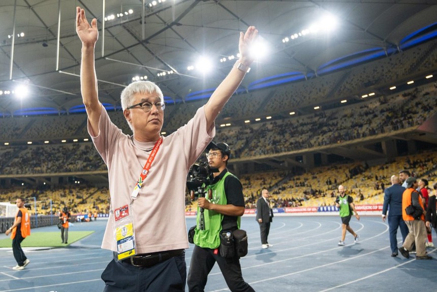 ASEAN Cup 2024 - Đối thủ của đội tuyển Việt Nam ở bán kết: Bóng đá Singapore và dấu ấn từ Nhật Bản - Ảnh 1. ASEAN Cup 2024 - Đối thủ của đội tuyển Việt Nam ở bán kết: Bóng đá Singapore và dấu ấn từ Nhật Bản - Ảnh 1.