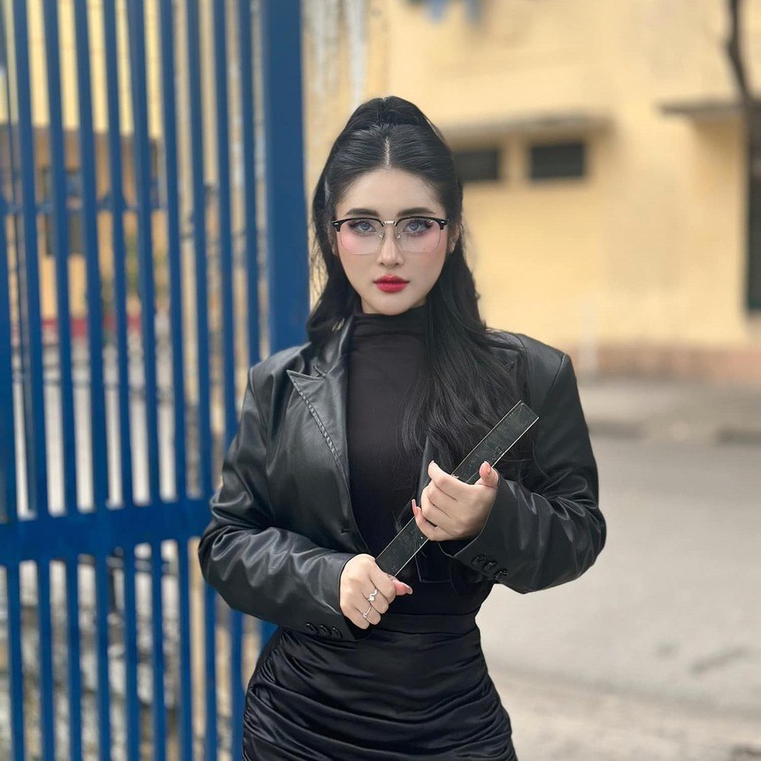 Diễn viên mạng Hồng Anh: Bước ra từ thế giới ảo tìm cơ hội ở "Whose Chance?" - Ảnh 1.