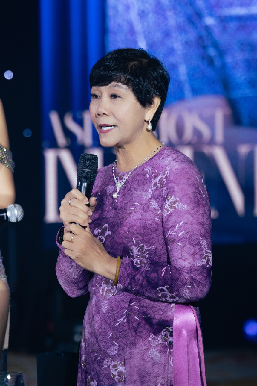 Thế giới mạng và… bà "Hậu khảo cổ" - Ảnh 6.