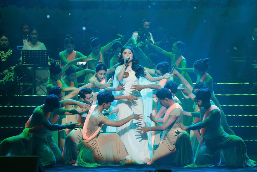 Cuộc thi "Tiếng hát Hà Nội 2024": Nguyễn Mộc An giành Giải đặc biệt - Ảnh 2.