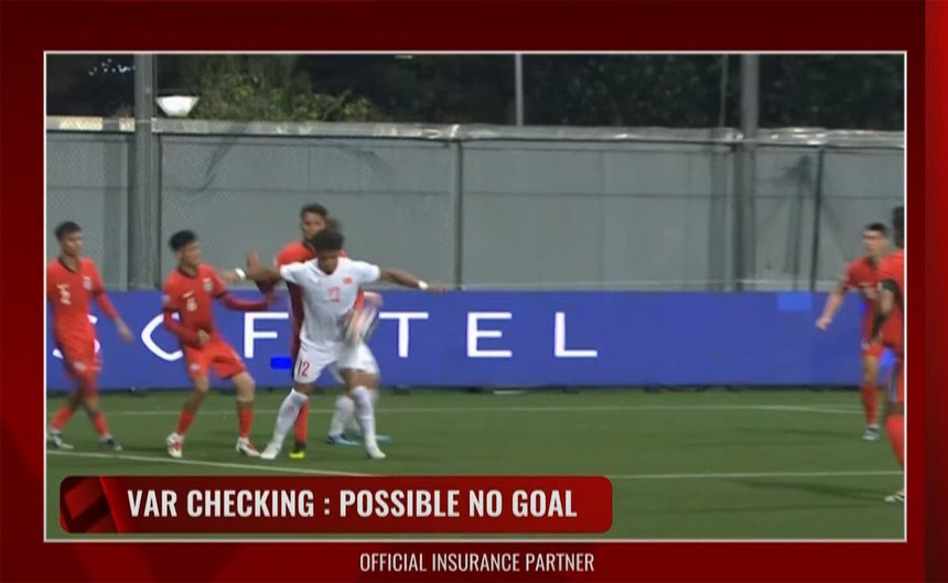 Việt Nam đánh bại Singapore, Xuân Son vẫn là điểm tựa cho chiến thắng - Ảnh 2.