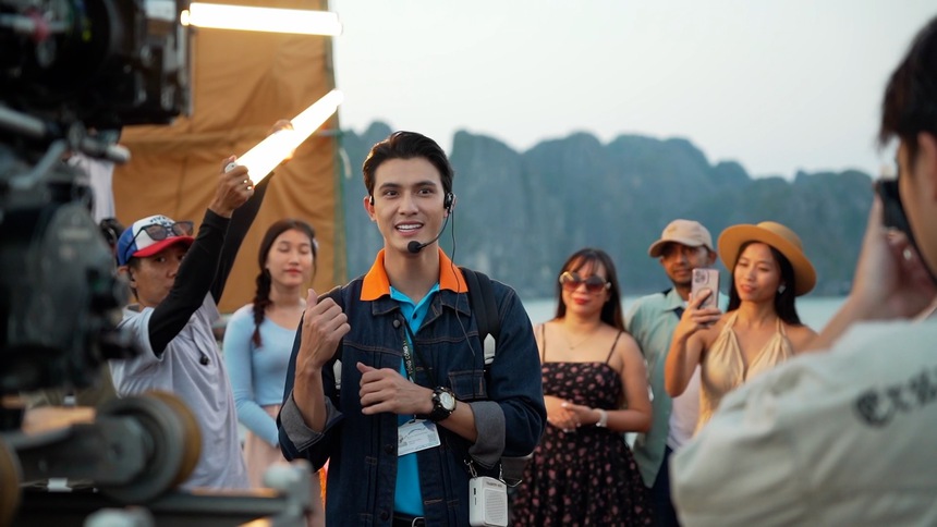 Phim "Yêu nhầm bạn thân" quảng bá loạt danh lam thắng cảnh khắp Việt Nam - Ảnh 1. Phim "Yêu nhầm bạn thân" quảng bá loạt danh lam thắng cảnh khắp Việt Nam - Ảnh 1.