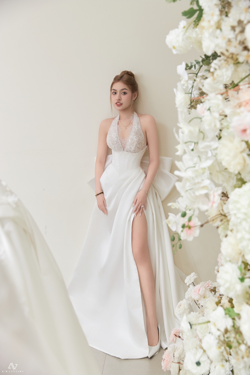 Trần Thanh Tâm đặt may 7 thiết kế váy cưới cho ngày trọng đại - Ảnh 5.