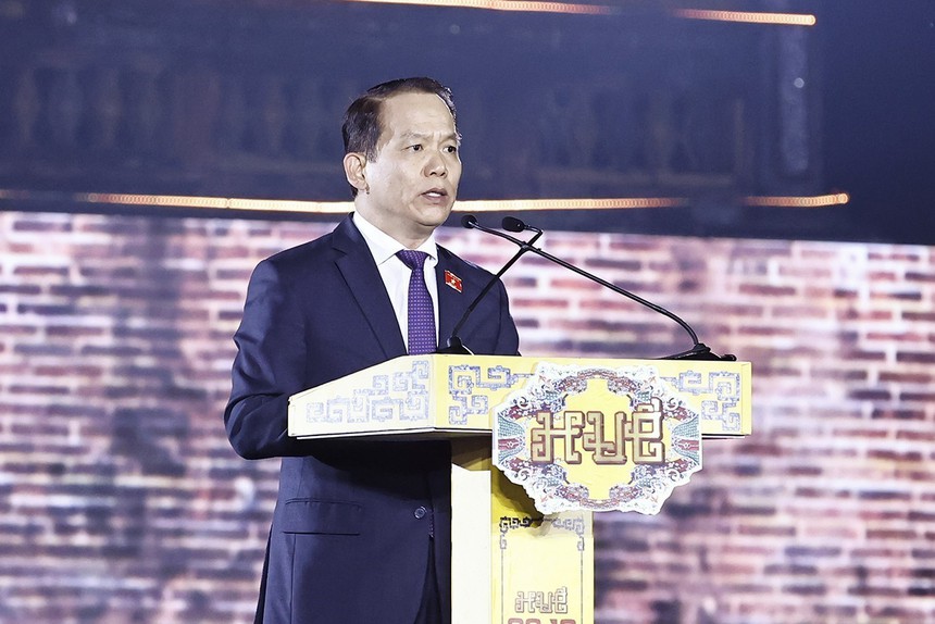 Chủ tịch Quốc hội Trần Thanh Mẫn: Xây dựng thành phố Huế trực thuộc Trung ương xanh, hiện đại, thông minh, hạnh phúc - Ảnh 3. Chủ tịch Quốc hội Trần Thanh Mẫn: Xây dựng thành phố Huế trực thuộc Trung ương xanh, hiện đại, thông minh, hạnh phúc - Ảnh 3.