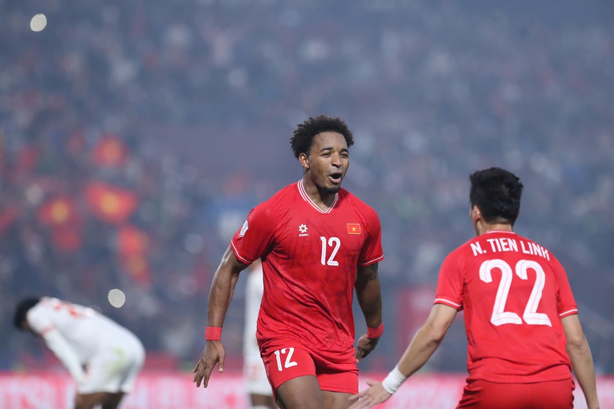 Vì sao nên để Xuân Son đá cặp cùng Tiến Linh? - Ảnh 1.