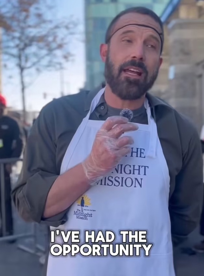 Jennifer Lopez chia sẻ về "sự kiên cường và bền bỉ" giữa lúc Ben Affleck và Jennifer Garner tái hợp - Ảnh 5. Jennifer Lopez chia sẻ về "sự kiên cường và bền bỉ" giữa lúc Ben Affleck và Jennifer Garner tái hợp - Ảnh 5.