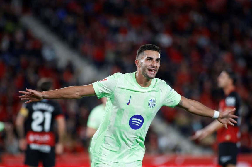 Lamine Yamal kiến tạo bằng trivela, Rapinha tỏa sáng với cú đúp, Barcelona thắng 5 sao - Ảnh 1. Lamine Yamal kiến tạo bằng trivela, Rapinha tỏa sáng với cú đúp, Barcelona thắng 5 sao - Ảnh 1.