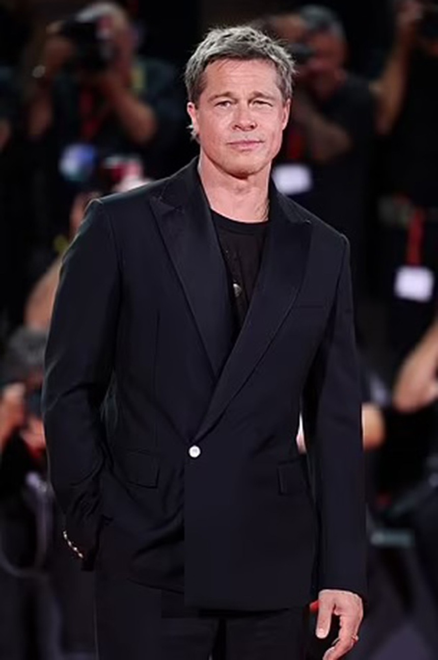 Brad Pitt bị buộc cung cấp bằng chứng liên quan đến cáo buộc bạo hành Angelina Jolie và các con - Ảnh 1. Brad Pitt bị buộc cung cấp bằng chứng liên quan đến cáo buộc bạo hành Angelina Jolie và các con - Ảnh 1.