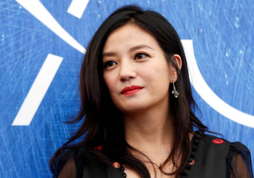 Triệu Vy chính thức tuyên bố ly hôn, chồng cũ nợ gần 100 triệu USD - Ảnh 1. Triệu Vy chính thức tuyên bố ly hôn, chồng cũ nợ gần 100 triệu USD - Ảnh 1.