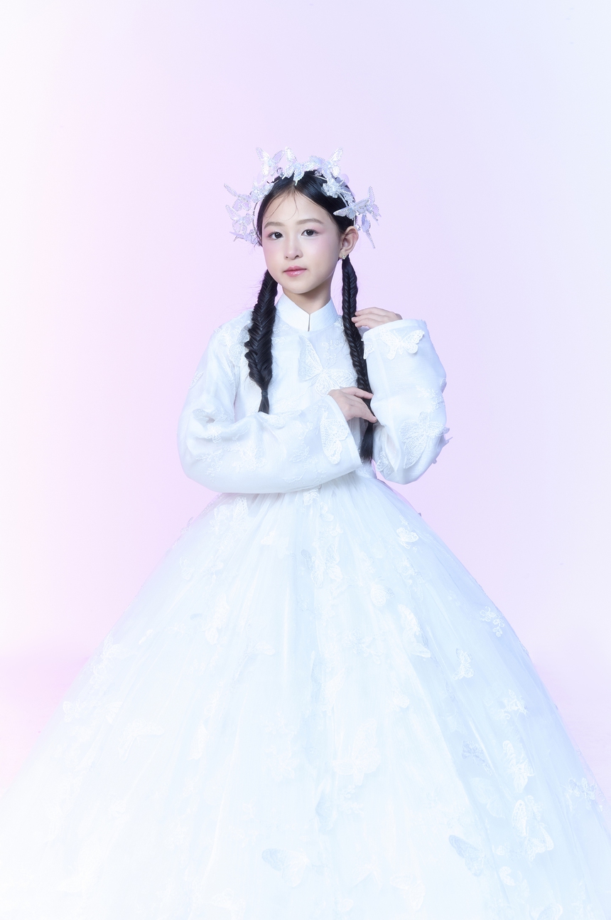 NTK Nguyễn Minh Công khai xuân 2025 với BST dành cho trẻ em - Ảnh 5. NTK Nguyễn Minh Công khai xuân 2025 với BST dành cho trẻ em - Ảnh 5.