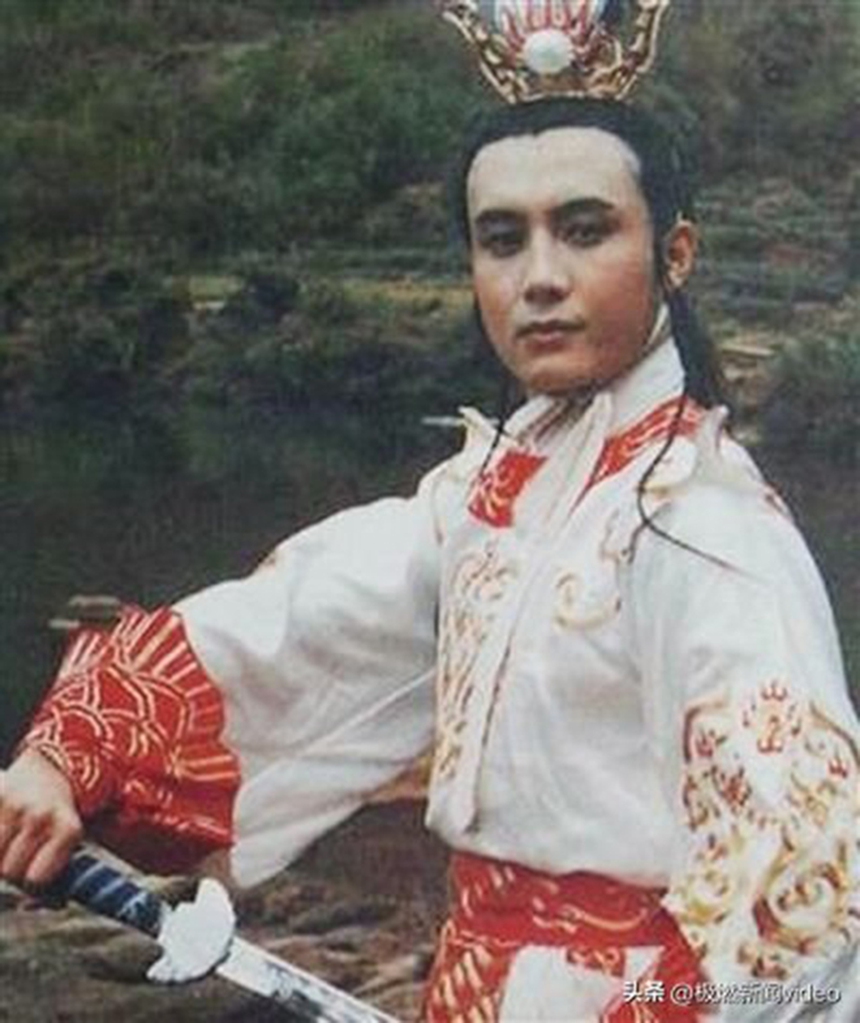 Vương Bá Chiêu: Sau Bạch Long Mã trong "Tây du ký" là cuộc sống đầy thăng trầm - Ảnh 3.