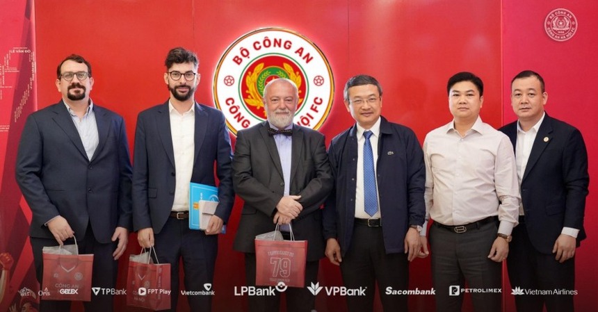 Tin nóng bóng đá Việt 4/12: CLB V-League xác nhận sẽ đối đầu Vua phá lưới EURO; huyền thoại Thái Lan nhận xét về ĐT Việt Nam - Ảnh 3. Tin nóng bóng đá Việt 4/12: CLB V-League xác nhận sẽ đối đầu Vua phá lưới EURO; huyền thoại Thái Lan nhận xét về ĐT Việt Nam - Ảnh 3.