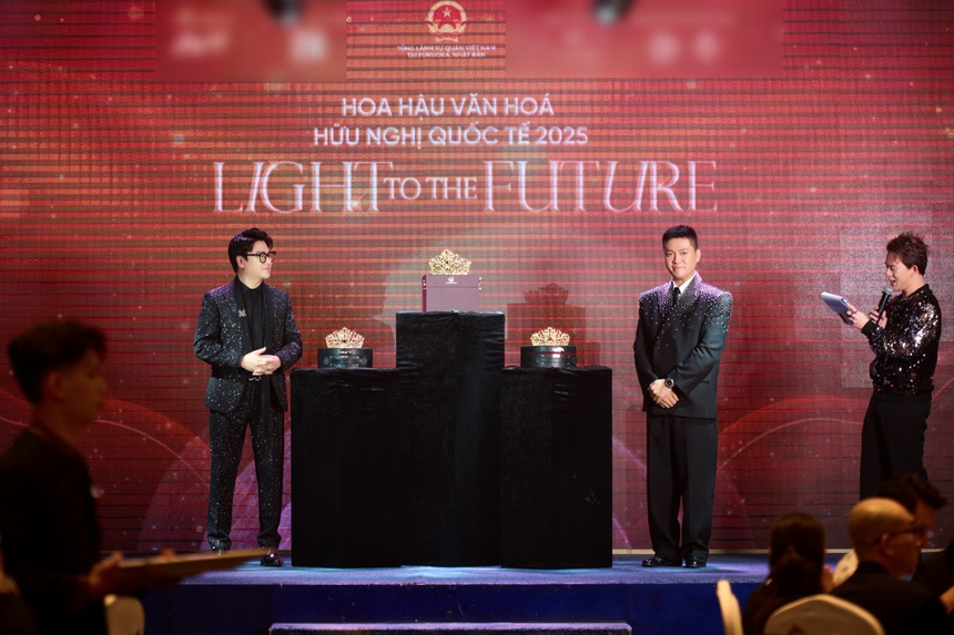 Toàn cảnh lễ công bố Hoa hậu Văn hóa Hữu nghị Quốc tế 2025 - Ảnh 3. Toàn cảnh lễ công bố Hoa hậu Văn hóa Hữu nghị Quốc tế 2025 - Ảnh 3.