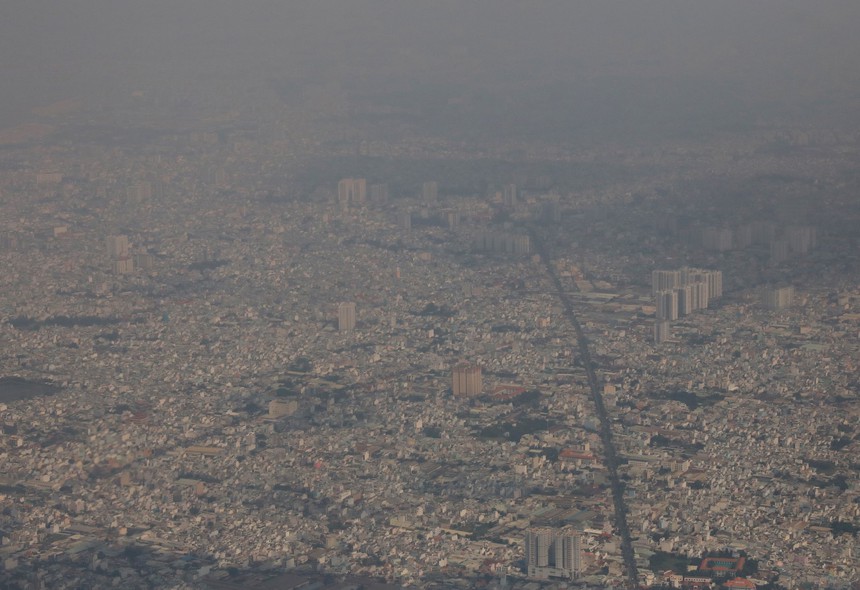 Ô nhiễm không khí tăng cao ở Thành phố Hồ Chí Minh - Ảnh 1. Ô nhiễm không khí tăng cao ở Thành phố Hồ Chí Minh - Ảnh 1.