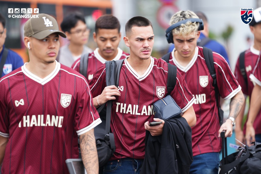 Tin nóng thể thao tối 6/12: Trần Thị Thanh Thúy gây sốt cộng đồng mạng với hành động ấm áp; kình ngư Việt Nam giành 3 HCV - Ảnh 4. Tin nóng thể thao tối 6/12: Trần Thị Thanh Thúy gây sốt cộng đồng mạng với hành động ấm áp; kình ngư Việt Nam giành 3 HCV - Ảnh 4.