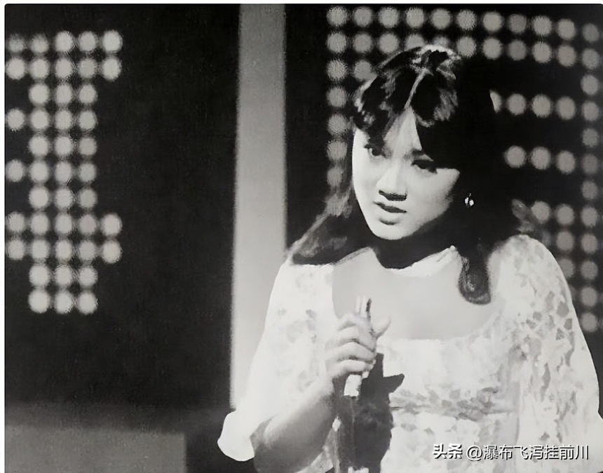 (Bài đăng Chủ nhật) Diệp Lệ Nghi: Đổi đời nhờ ca khúc "Bến Thượng Hải" nhưng đằng hào quang là câu chuyện đầy nỗi buồn  - Ảnh 3.