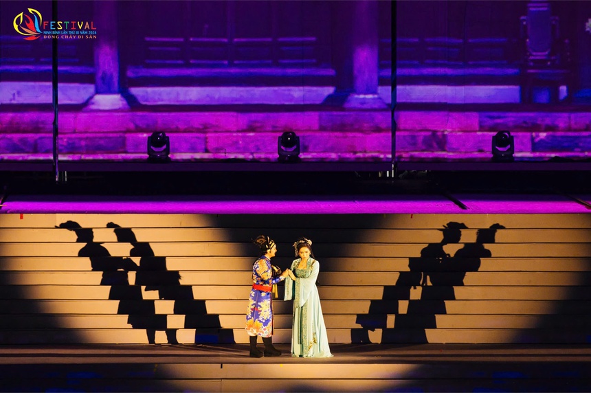 "Hoa hậu cải lương" Như Huỳnh liên tiếp gây bất ngờ khi quá đa tài - Ảnh 4.